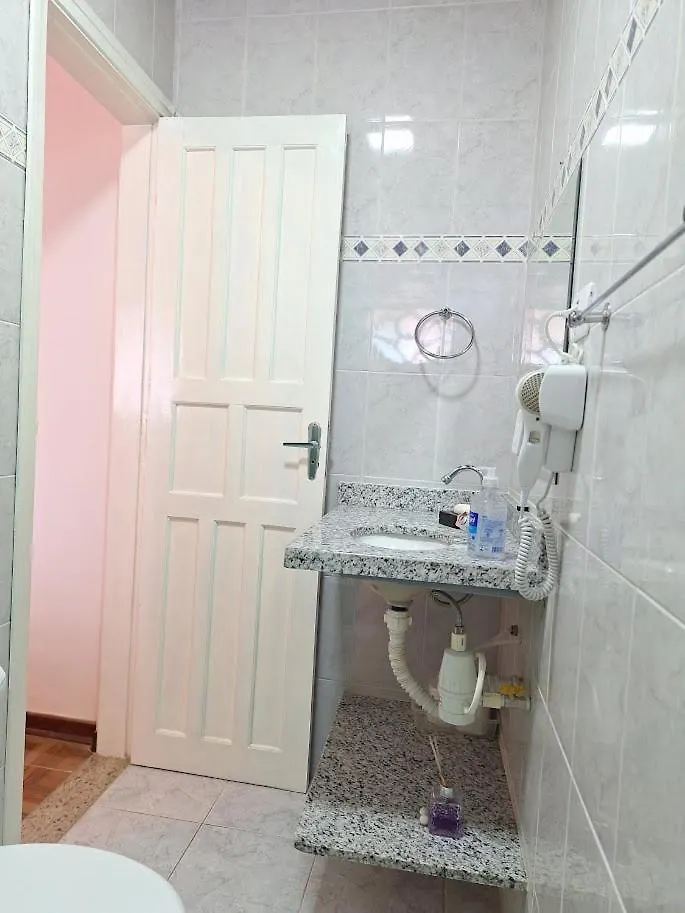 Casa Moderna - 2 Suites Proxima Ao Portal Campos do Jordão